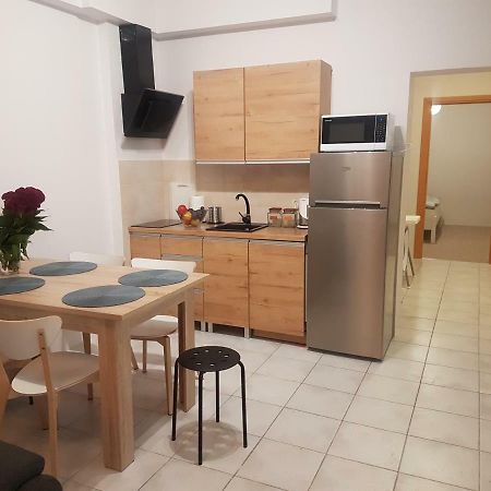 סאנדומירז Apartamenty I Pokoje Pluszak מראה חיצוני תמונה